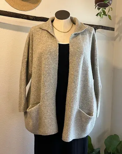 Look By M Gray Knit Soft Oversized Open Style Cardigan Sweater Pockets One Size White Size L