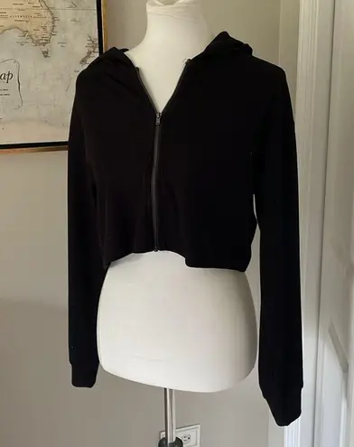 Forever 21 Used / Worn Black  Cropped Long Sleeve Hooded Zip Up Top