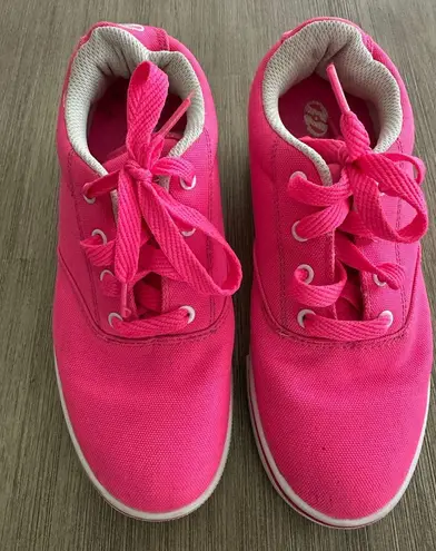 Heelys Launch Skate Shoes Youth Sz 5 Women’s Size 5.5 Hot Pink Low Tops