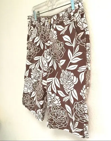 Bermuda Boden brown floral Hawaiian Coconutgirl  shorts 10