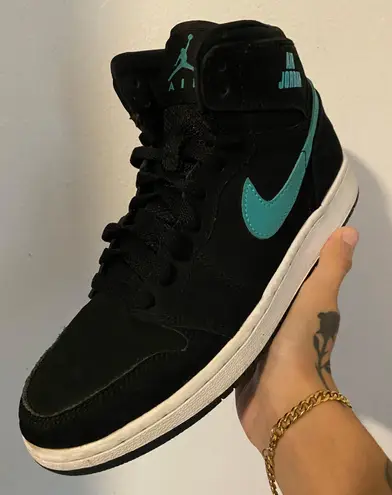 Jordan Air  1 Retro High BG ‘Hyper Jade’