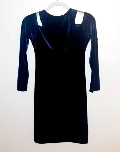 Aqua Dresses Aqua Brand Cut Out Shoulder Navy Blue Velvet Dress - Image 2