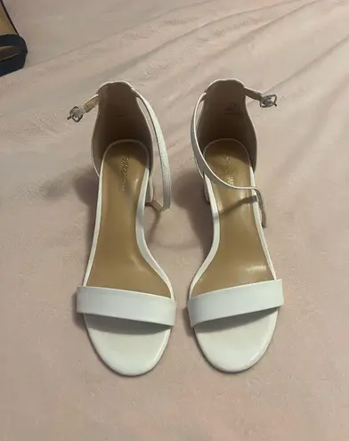 Amazon White Heel thumbnail 1