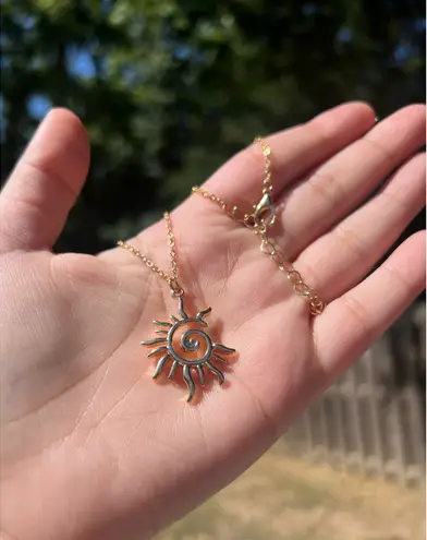 Handmade Gold Sun Pendant Necklace – Boho Spiral Sun Charm, Celestial Jewelry, Minimalist Statement Chain