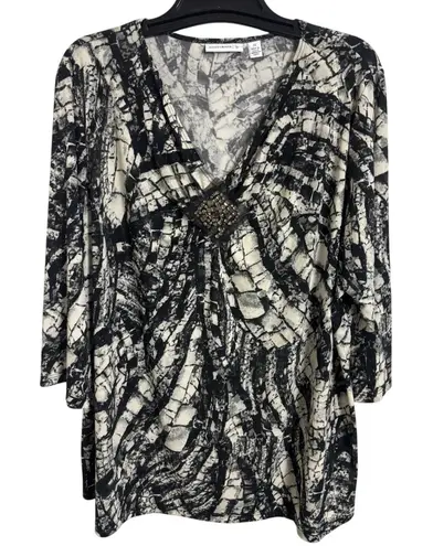Susan Graver Embellished Snake Skin Print Top Size 2X Liquid Knit V-Neck