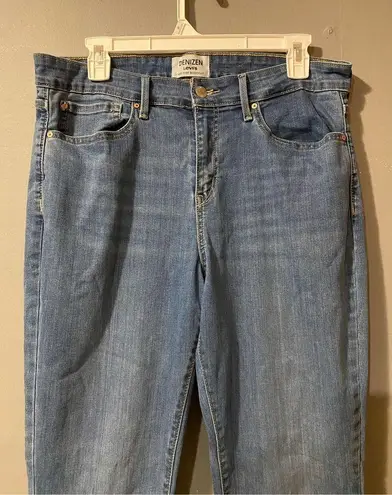 Denizen from Levi's Denizen From Levi’s Light Wash Mid Rise Bootcut Jeans Size 16