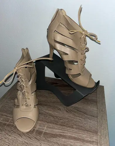 X-Appeal Chic Feminine Beige Tan Peep Toe Cut Out Lace Up 4-Inch Heel Shoes Sz 8