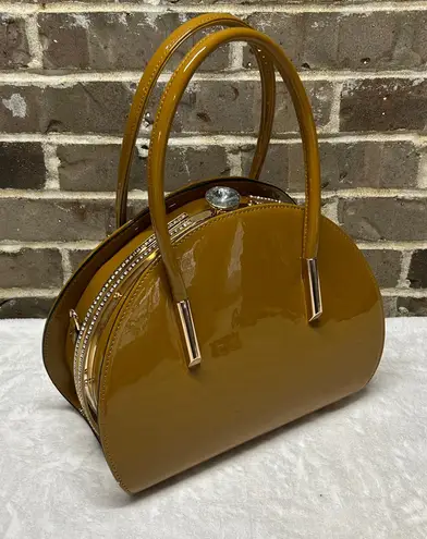 La Terre Fashion Vegan Leather Equestrian Brown Circular Bag Purse Diamond NWT