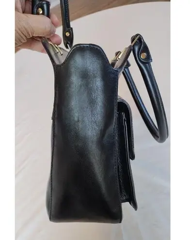 Tre Vero Genuine leather handbag Florentine craftsmanship in black leather