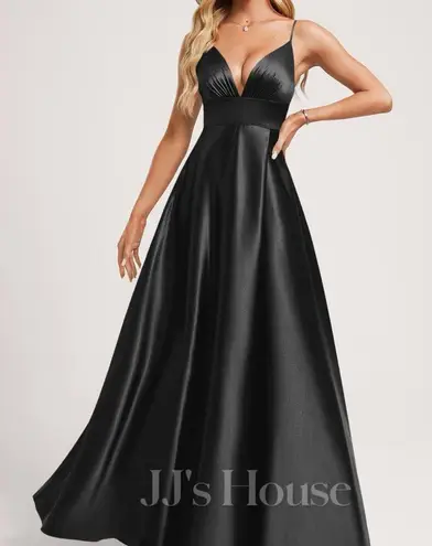 JJ's House JJ’s House Black Bridesmaid Dress