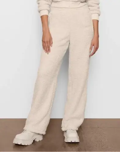 SKIMS Teddy Track Pants in Bone Sherpa Size XL NWT