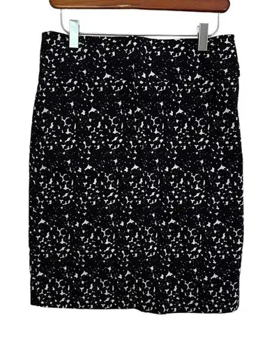 Margaret M Slimming Pencil Skirt