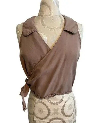 Versona Sleeveless Chic & Casual Wrap Top Small