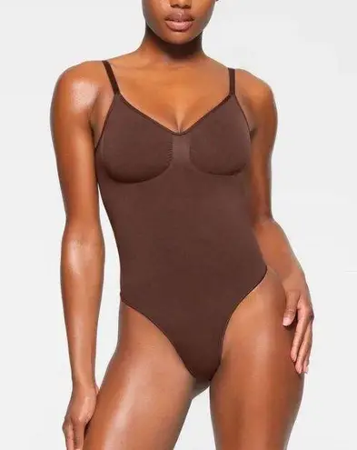 SKIMS LOW BACK Sculpting Thong Bodysuit L/XL