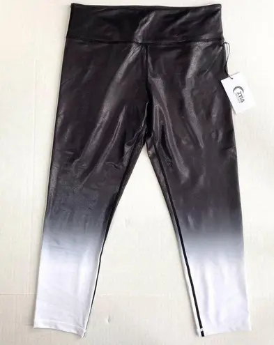 Zyia  Black Metallic Ombré Light Tight High Rise Crop Legging White Liquid 14/16