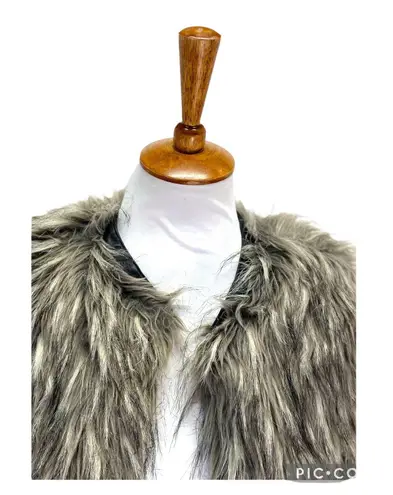 matty m Women’s Vest Faux Fur Sleeveless Open Vest Tan Size XS