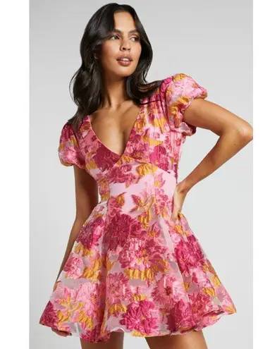 NWT Showpo. Brailey Puff Sleeve Jacquard Mini Dress Lydia Pink Size 12
