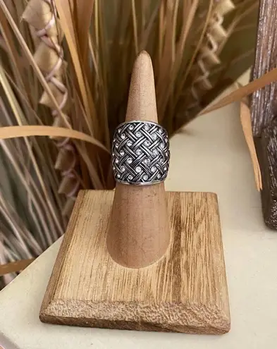Stainless Steel Weave Ring With Top Grade Crystals Ring Size 6 Silver