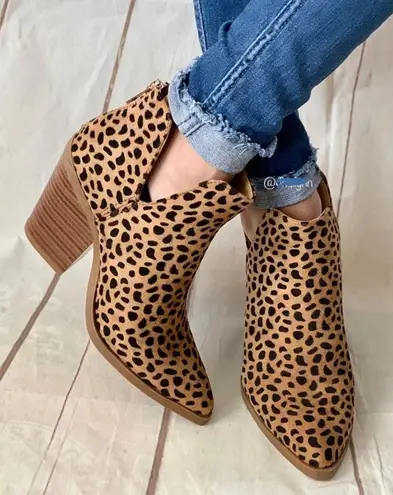 Cheetah Print Side Cut Out Bootie Multi Size 7