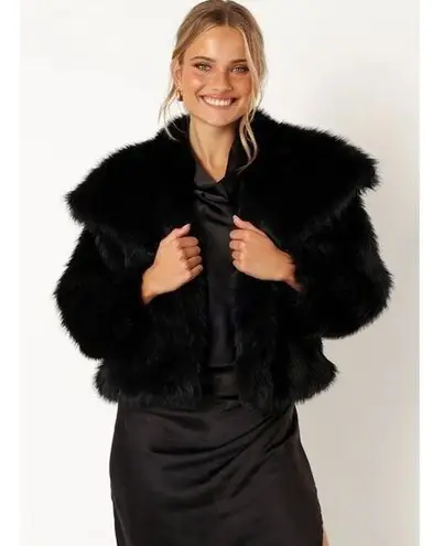 NWT Petal+Pup Long Sleeve Sarai Fuzzy Faux Fur Coat Jacket Black Women's Large
