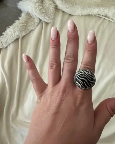 Premier Designs Zebra Statement Ring