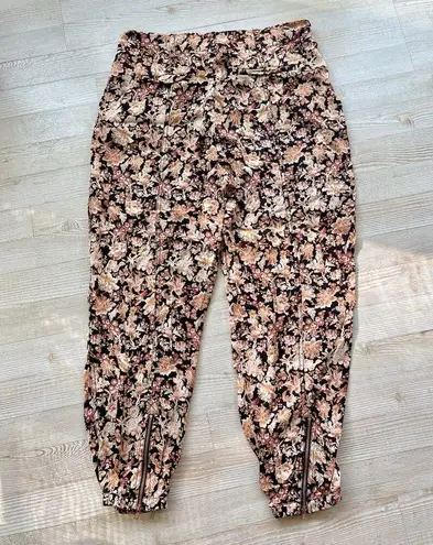 Anthropologie ‎ Diandra Floral Pleated Joggers | Size 10