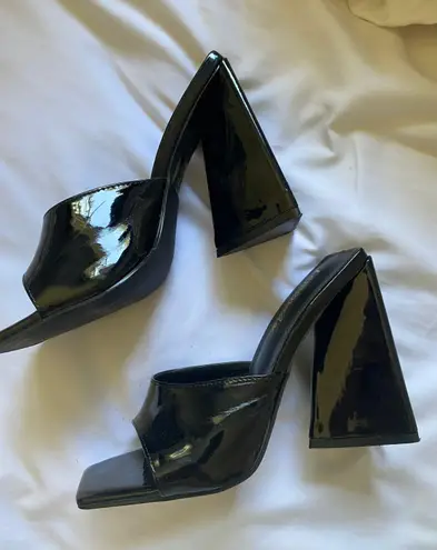 Black Chunky Heels Size 7