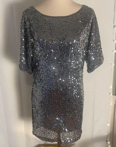 BKE Boutique Silver Sequin Mini Dress Short Sleeve Party Cocktail Size M