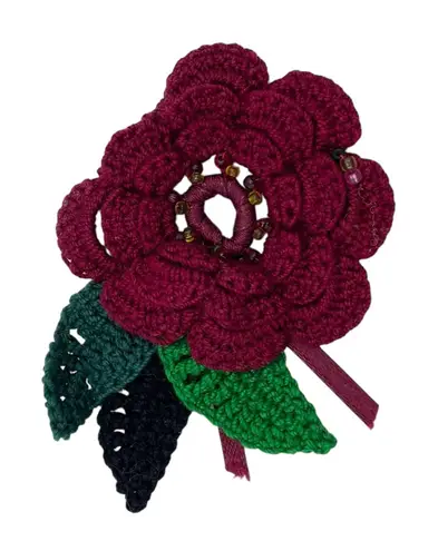 Vintage Handmade Crochet Knit Red Flower Pin Brooch Beaded Winter Holiday