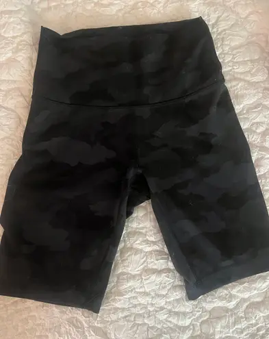 Lululemon Wunder Train High-Rise Short 4”