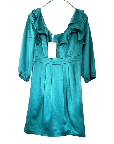 Tibi emerald green hammered satin 100% silk dress ruffled neckline size 8 New
