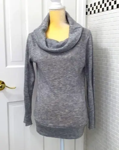 Beautiful cowl neck long sleeve mottled grey cotton blend sweater. Size Medium. Gray