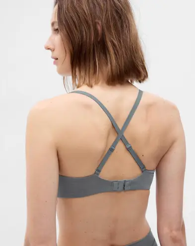 Gap Breathe Wireless Bra