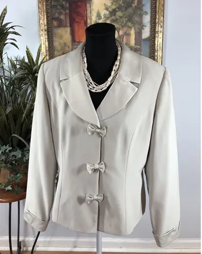 Executive Collection Women’s Jacket Size 16 Light Beige Bow