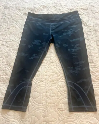 Lululemon  run inspire lotus blue camo leggings size 12