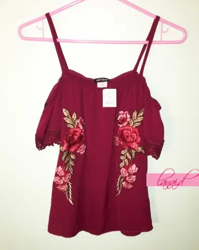 Fashion Magazine Burgundy Embroidered Off-The-Shoulder Cut-Out Cutout Lace Crochet Floral Top S