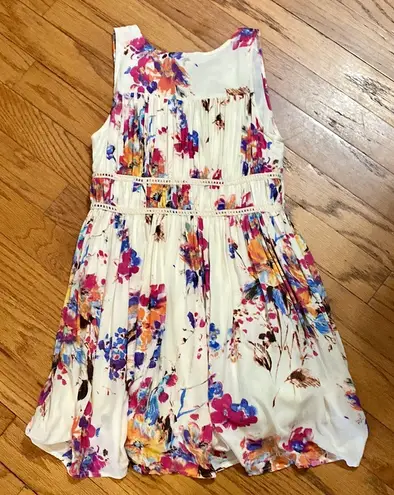 Entro floral sleeveless dress