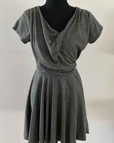 THML short sleeve grey and black thin striped dress with tie and orange zipper