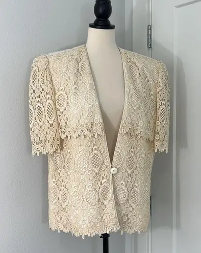 Karen Miller Vintage 80s Med Beige Cream Lace Short Sleeve Button Formal Jacket
