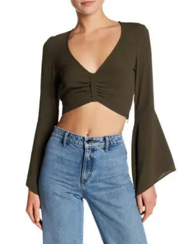 Flynn Skye Alyssa women’s dark green bell sleeve V-neck cropped top size small S