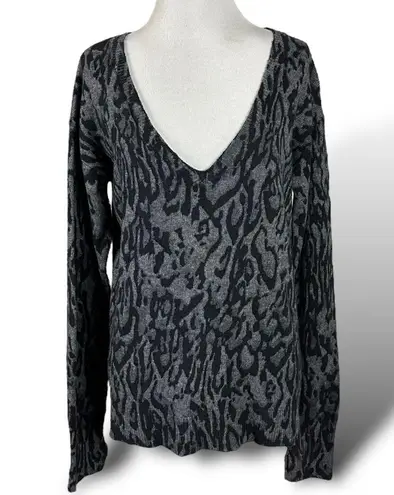 Pam & Gela Juicy Couture V Neck Cashmere Wool Sweater Size Small Black Leopard