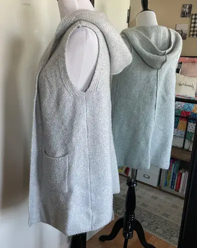 Tahari Small Gray Vest