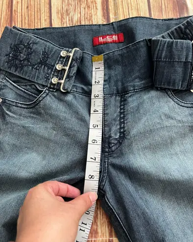 Ilse Studio Ilce Studio Women’s Belted Mid Rise Straight Leg Medium Wash Jeans Size 28”