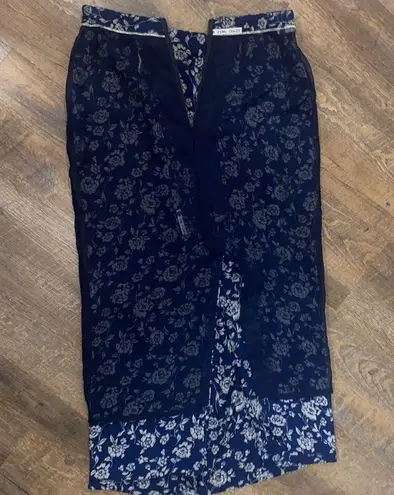 VNTG 90s FLORAL SILK MAXI SKIRT NAVY WITH CREAM FLOWERS PRINTED ALL OVER LINED Blue Size M