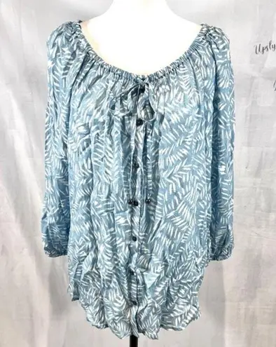 Nic+Zoe  on or off shoulder light blue and white peasant top size large