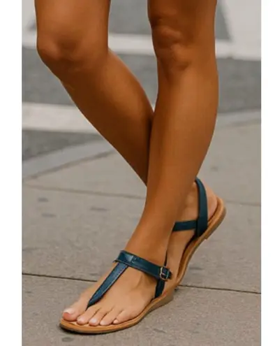 Trary Thong Sandals Ankle Strap Flat Navy Blue Summer Shoes 9 Vaca Resort Travel Size 9.5