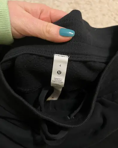 Lululemon Black Scuba Joggers Size 4