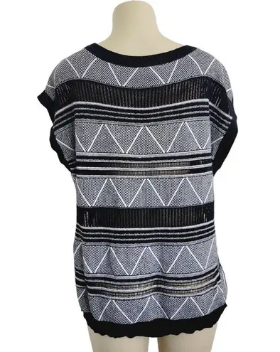 BCBGMAXAZRIA BCBGeneration Womens Size X-Small/Small Black & White Open Knit Blouse Boho Boxy