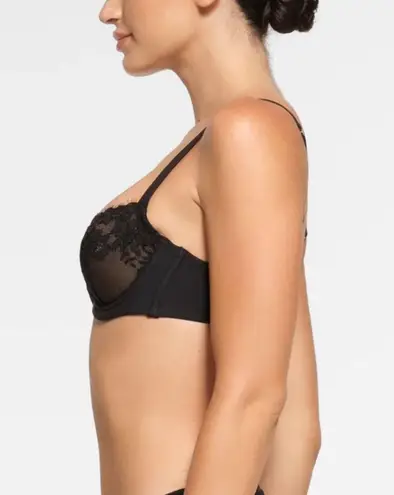 SKIMS LACE UNLINED BALCONETTE BRA