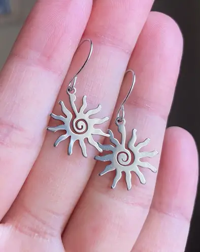 Handmade simple retro vintage boho funky hippie style stainless steel sun dangle earrings☀️